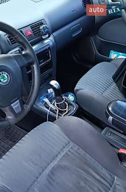 Лифтбек Skoda Octavia 2008 в 