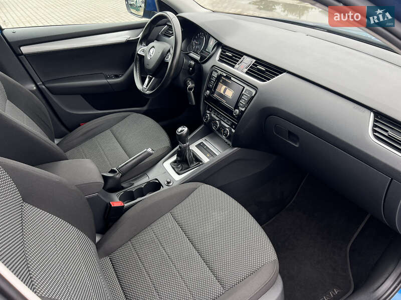 Універсал Skoda Octavia 2016 в Лопатині