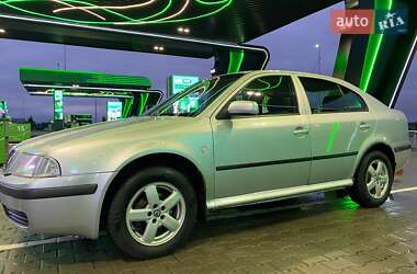 Лифтбек Skoda Octavia 2008 в 