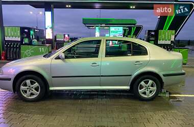 Лифтбек Skoda Octavia 2008 в 