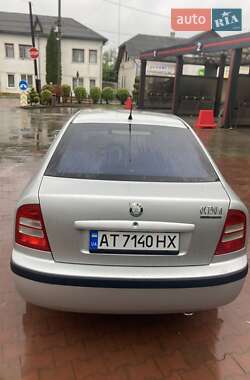 Лифтбек Skoda Octavia 2003 в 