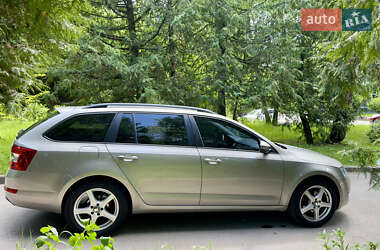 Универсал Skoda Octavia 2015 в 
