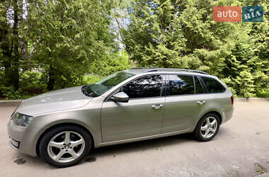 Универсал Skoda Octavia 2015 в 