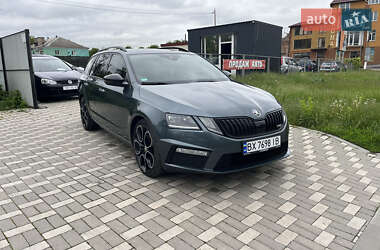 Универсал Skoda Octavia 2019 в Староконстантинове