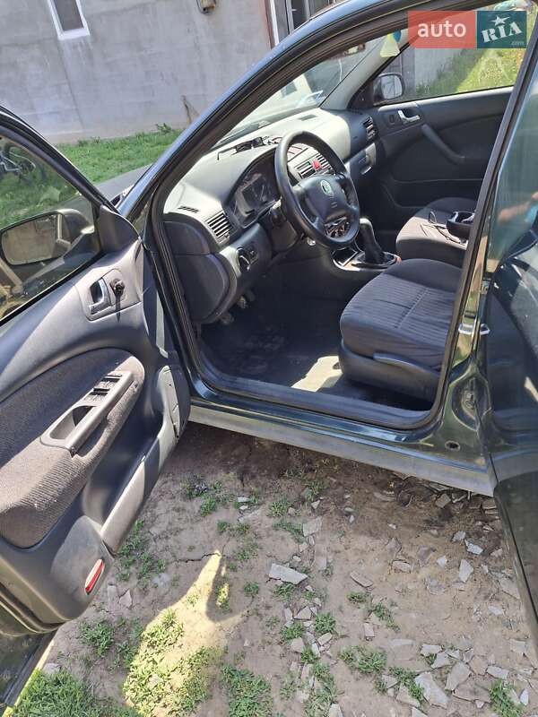 Ліфтбек Skoda Octavia 2001 в Полтаві
