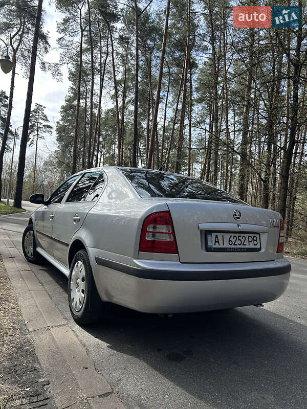 Ліфтбек Skoda Octavia 2010 в Києві