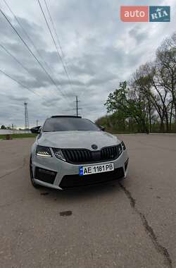 Лифтбек Skoda Octavia 2017 в Днепре