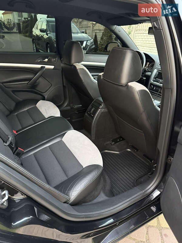 Універсал Skoda Octavia 2009 в Яворові