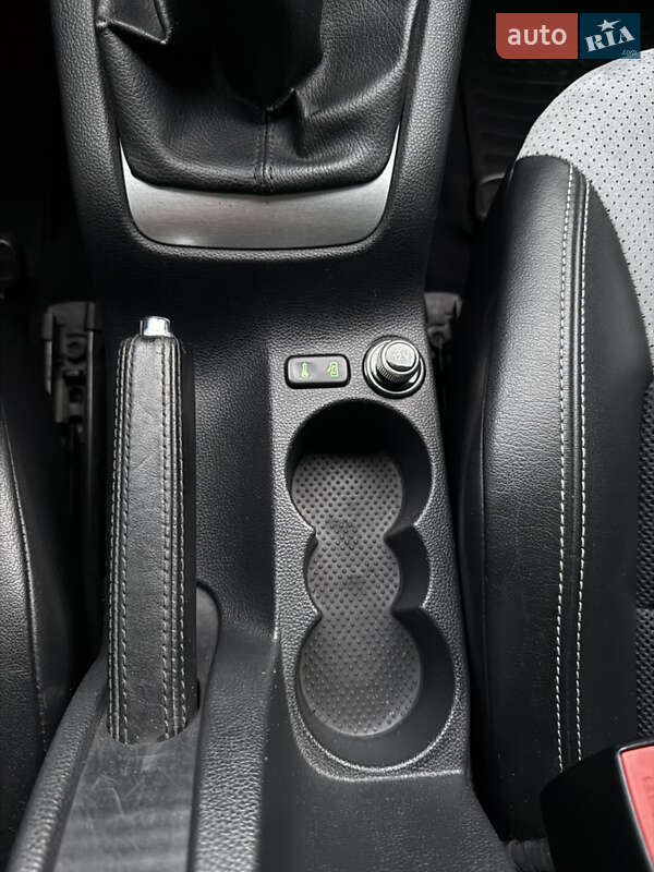 Універсал Skoda Octavia 2009 в Яворові