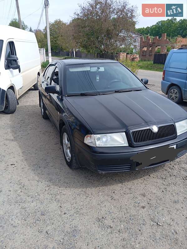 Лифтбек Skoda Octavia 2005 в 