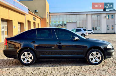 Лифтбек Skoda Octavia 2008 в 
