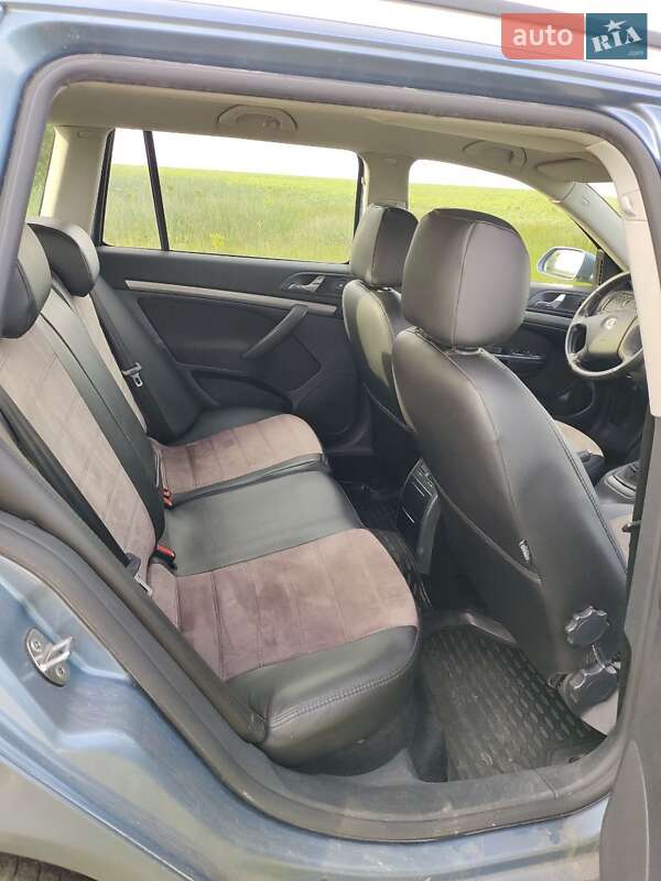 Универсал Skoda Octavia 2008 в Днепре