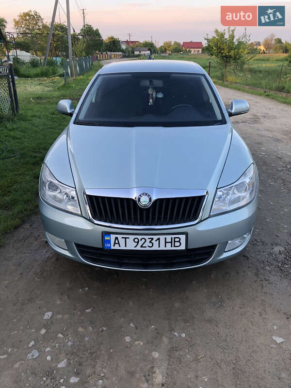 Лифтбек Skoda Octavia 2009 в 