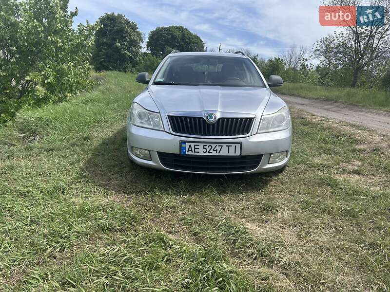 Универсал Skoda Octavia 2011 в 
