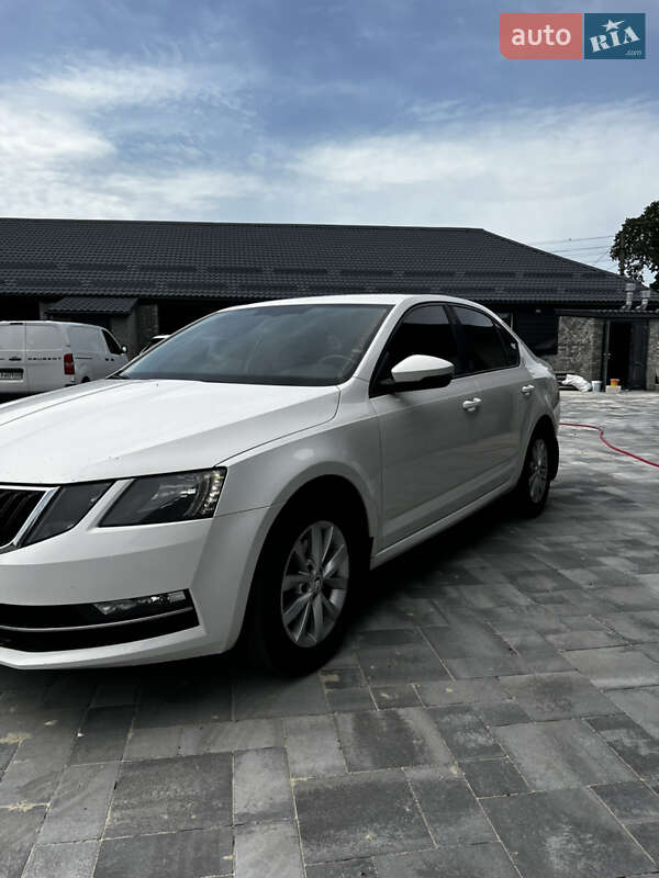Лифтбек Skoda Octavia 2017 в Нежине