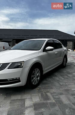 Лифтбек Skoda Octavia 2017 в 