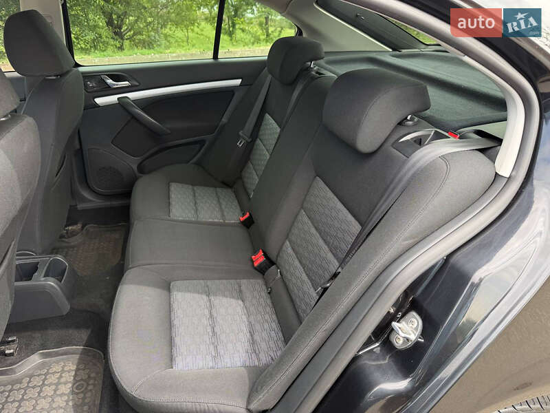 Лифтбек Skoda Octavia 2010 в Кривом Роге