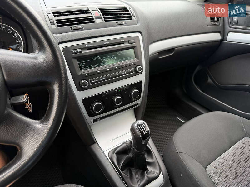 Лифтбек Skoda Octavia 2010 в Кривом Роге