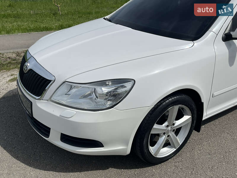 Універсал Skoda Octavia 2010 в Лозовій