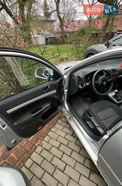 Лифтбек Skoda Octavia 2010 в 