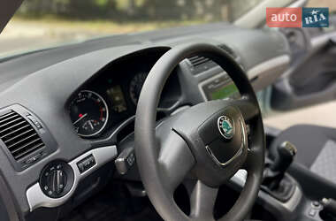 Ліфтбек Skoda Octavia 2012 в 