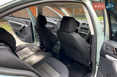 Ліфтбек Skoda Octavia 2012 в 