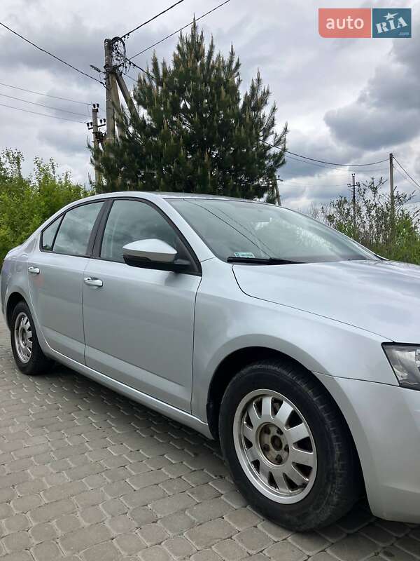 Ліфтбек Skoda Octavia 2013 в Львові фото 5 Ліфтбек Skoda Octavia 2013 в Львові