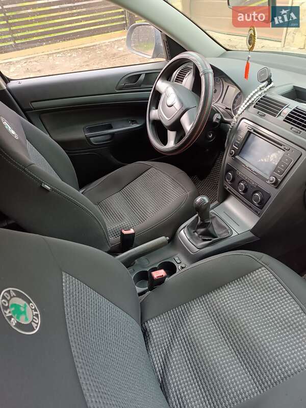 Ліфтбек Skoda Octavia 2011 в Путилі