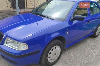 Ліфтбек Skoda Octavia 2002 в 