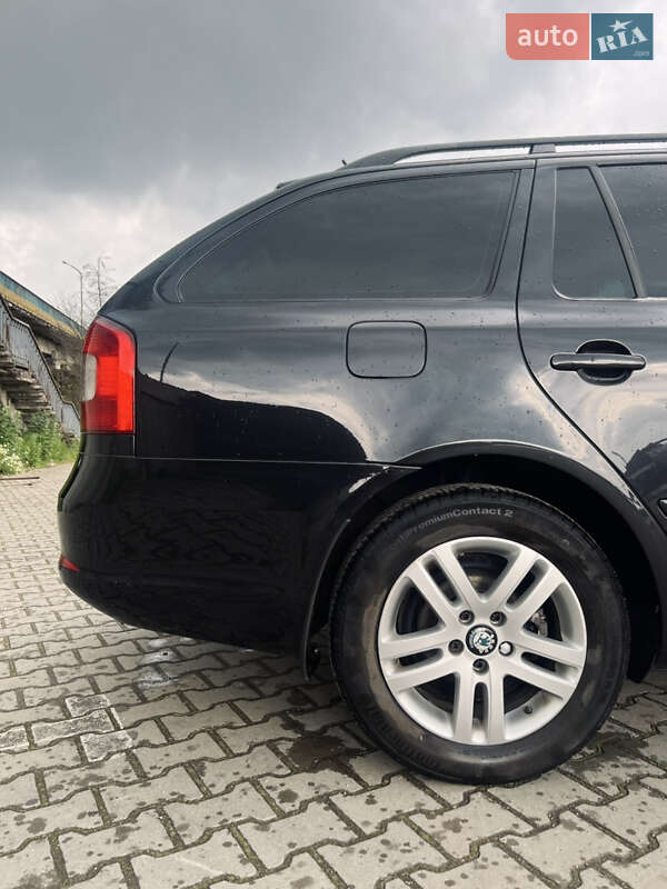 Універсал Skoda Octavia 2010 в Дрогобичі