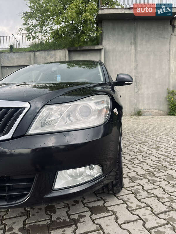 Універсал Skoda Octavia 2010 в Дрогобичі