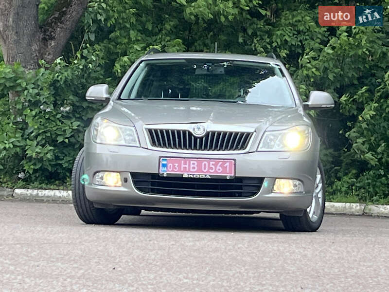 Універсал Skoda Octavia 2012 в Радивиліві