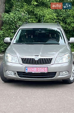 Універсал Skoda Octavia 2012 в 