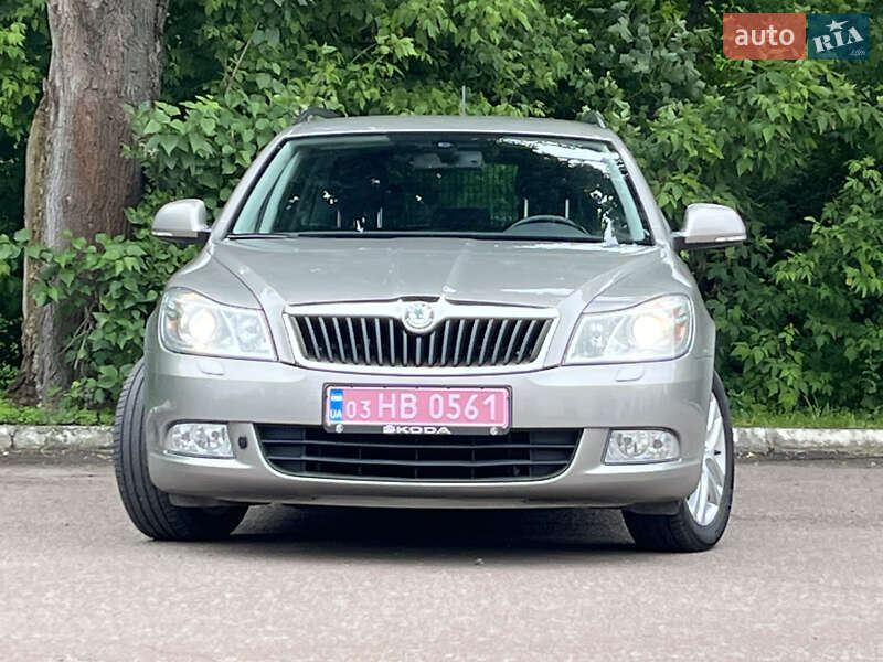 Універсал Skoda Octavia 2012 в Радивиліві