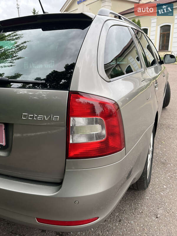 Універсал Skoda Octavia 2012 в Радивиліві