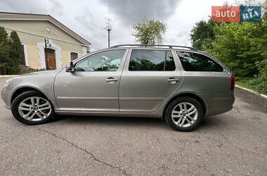 Універсал Skoda Octavia 2012 в 