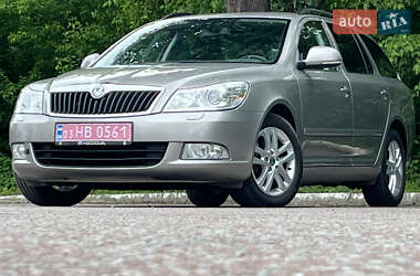 Універсал Skoda Octavia 2012 в 