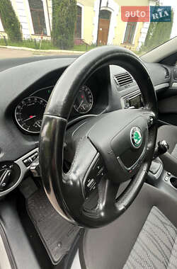 Універсал Skoda Octavia 2012 в 