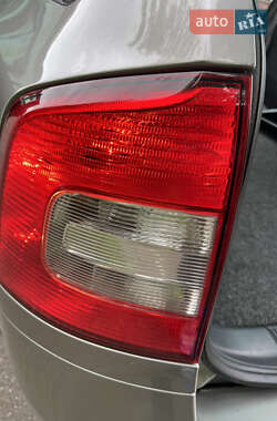 Універсал Skoda Octavia 2012 в 