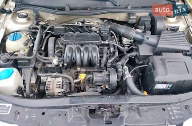 Лифтбек Skoda Octavia 2005 в 