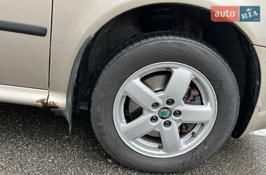 Ліфтбек Skoda Octavia 2005 в 