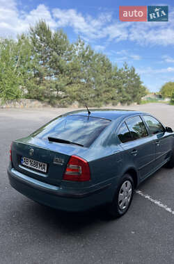 Лифтбек Skoda Octavia 2004 в 