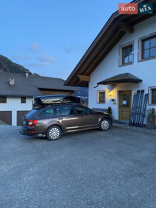 Универсал Skoda Octavia 2014 в Рахове