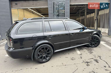 Универсал Skoda Octavia 2003 в 