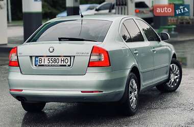 Лифтбек Skoda Octavia 2010 в 