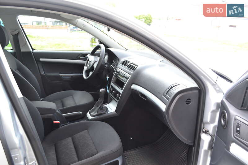 Универсал Skoda Octavia 2011 в Виннице