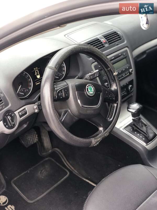 Лифтбек Skoda Octavia 2011 в Львове