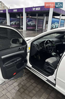 Лифтбек Skoda Octavia 2011 в 