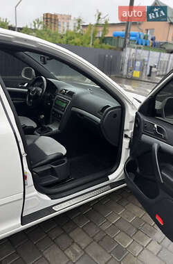 Лифтбек Skoda Octavia 2011 в 