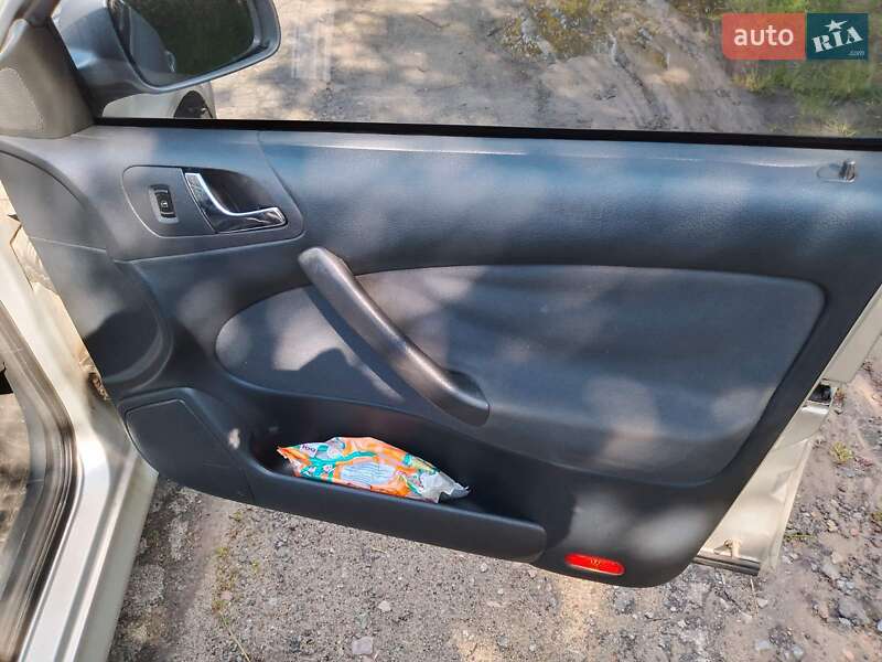 Лифтбек Skoda Octavia 2004 в Немишаево